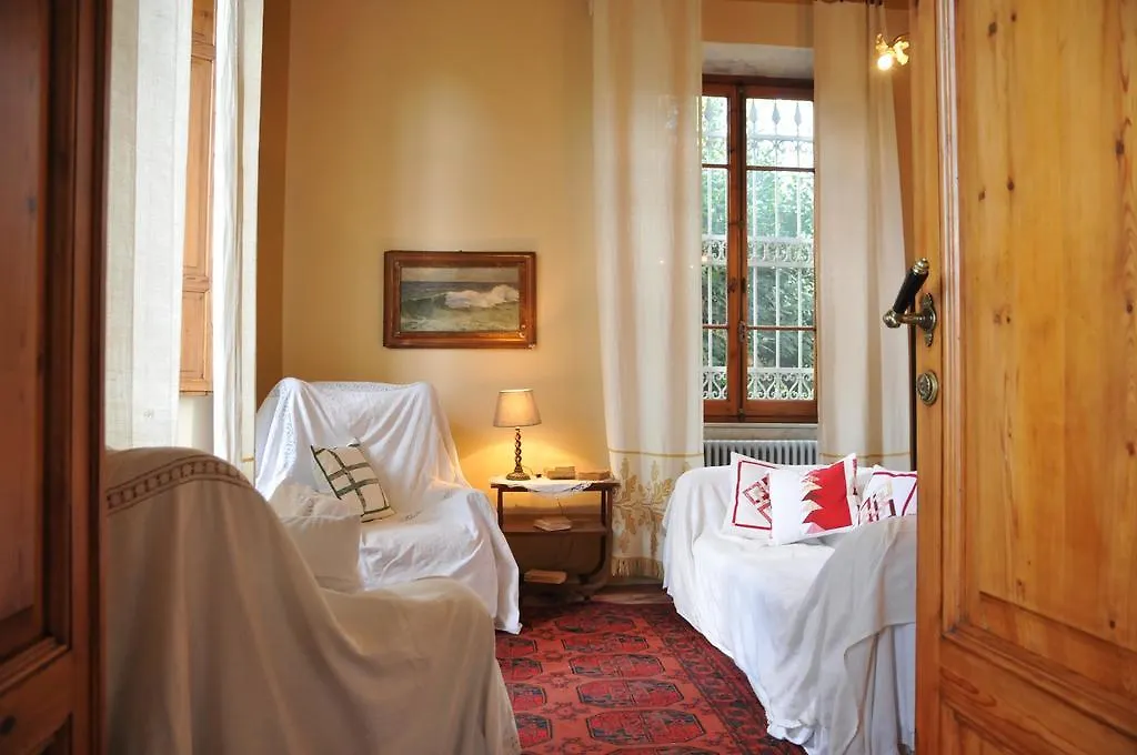 Villa Carlotta Sarzana 0*,